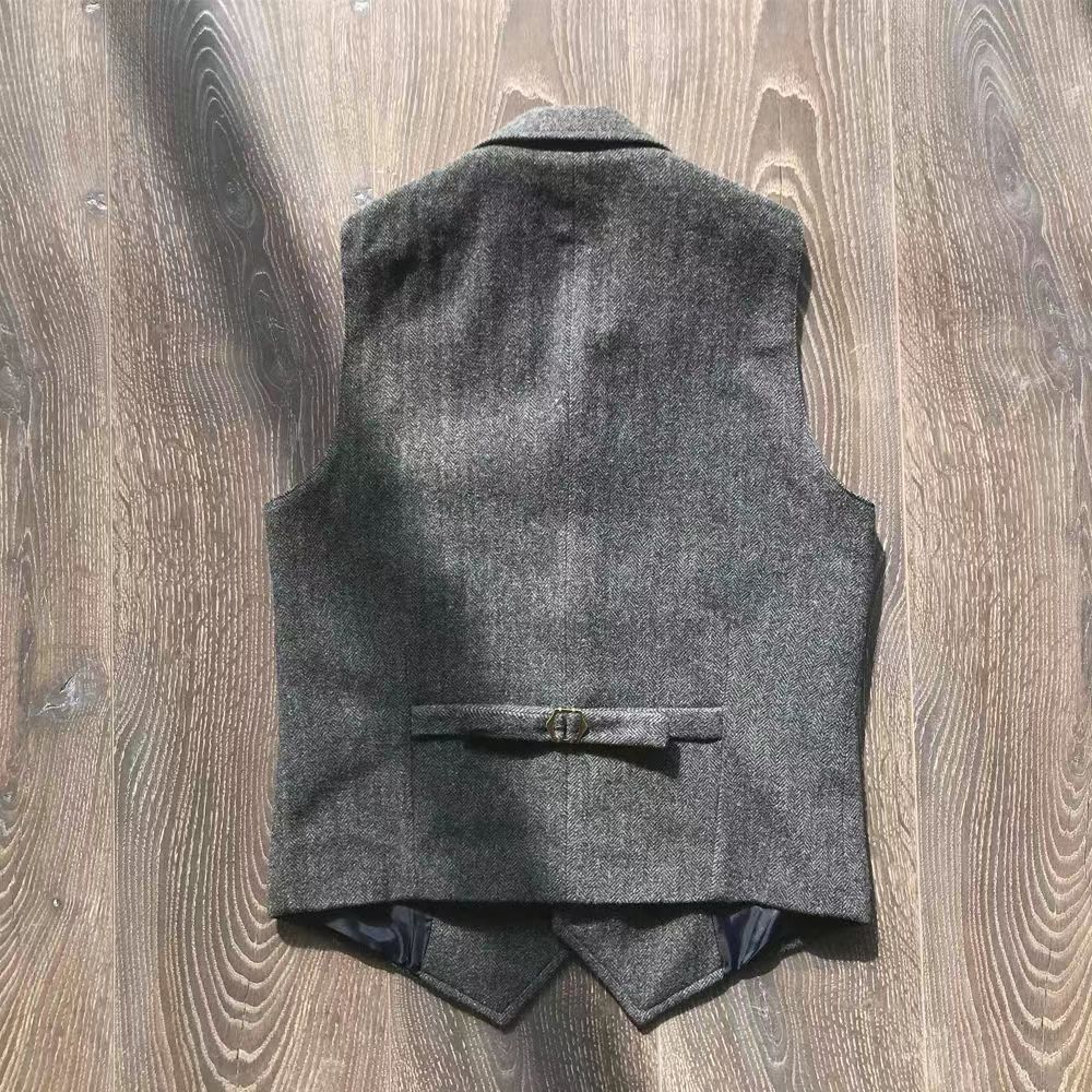 The Cotswold Manor Tweed Vest – Classic British Heritage Piece